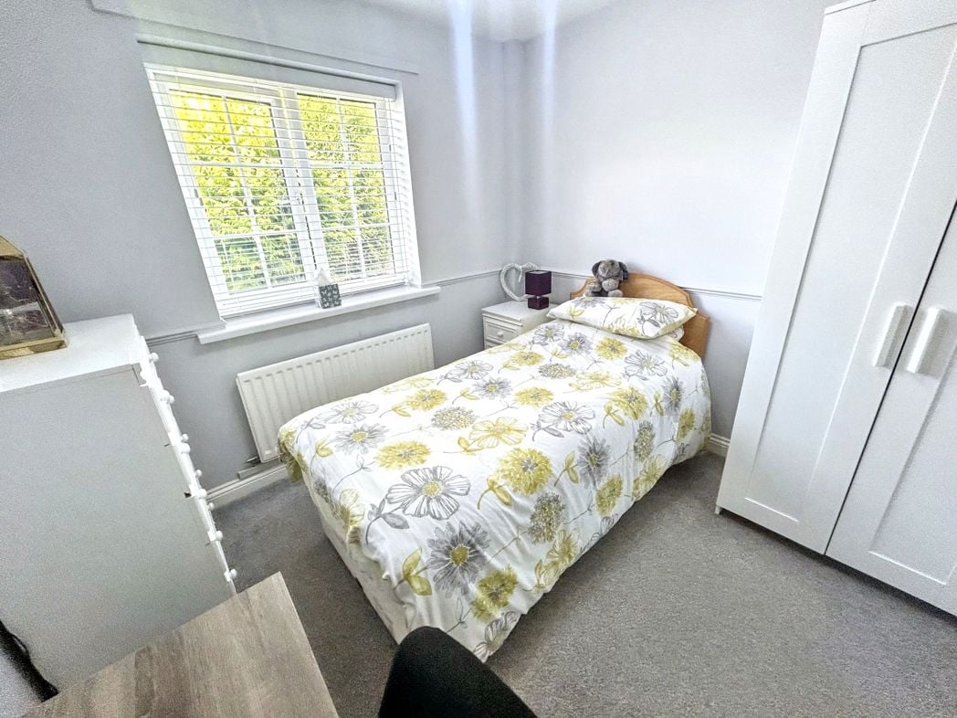 Property image 10 of 16