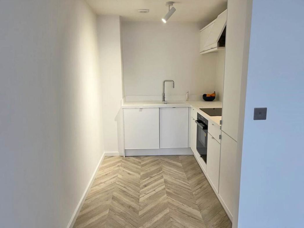 Property image 2 of 9