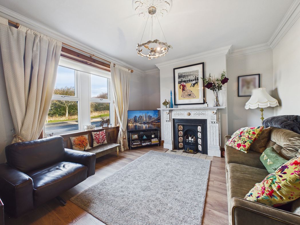 Property image 2 of 10