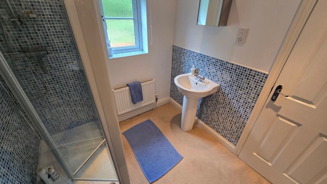 Property image 11 of 17