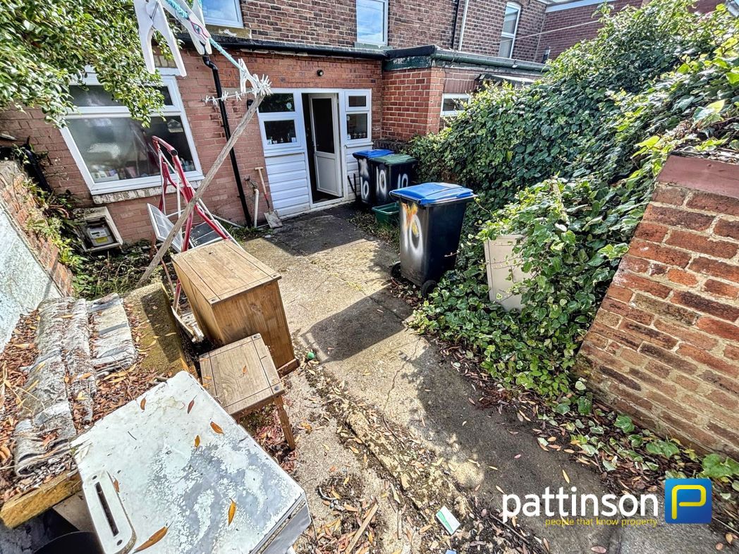 Property image 10 of 11