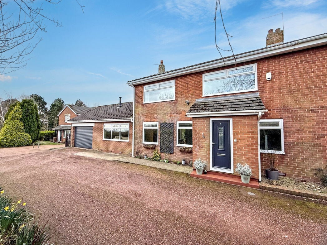 Property image 1 of 37