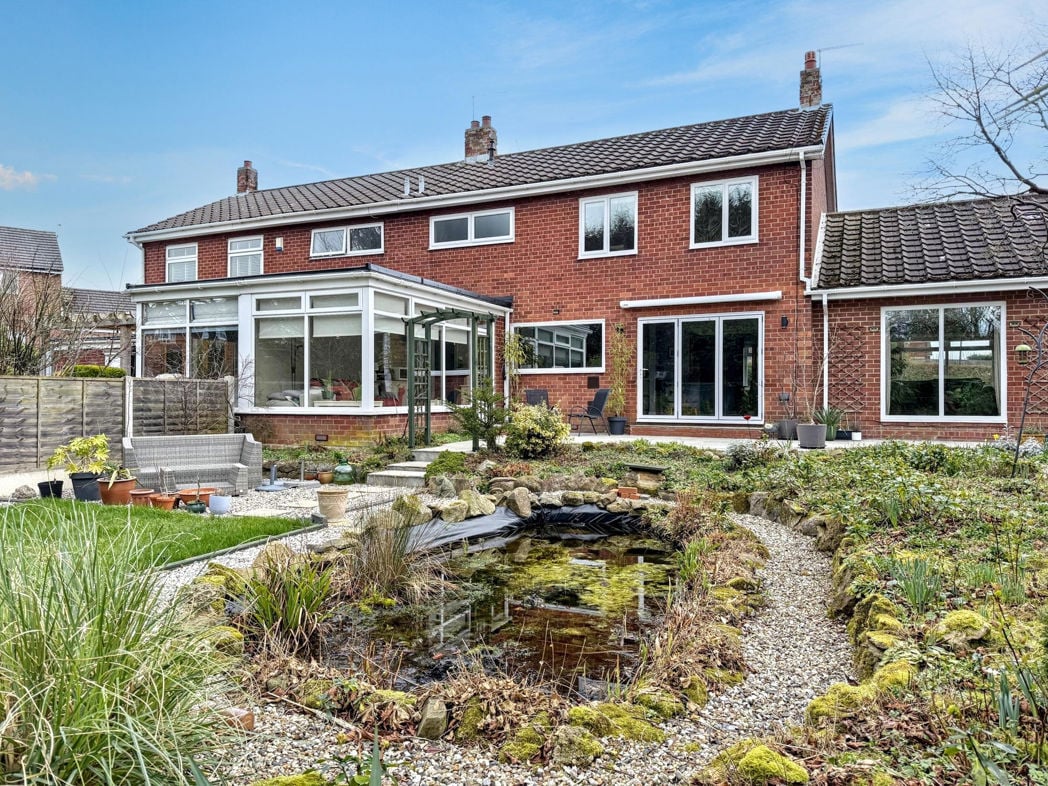 Property image 31 of 37