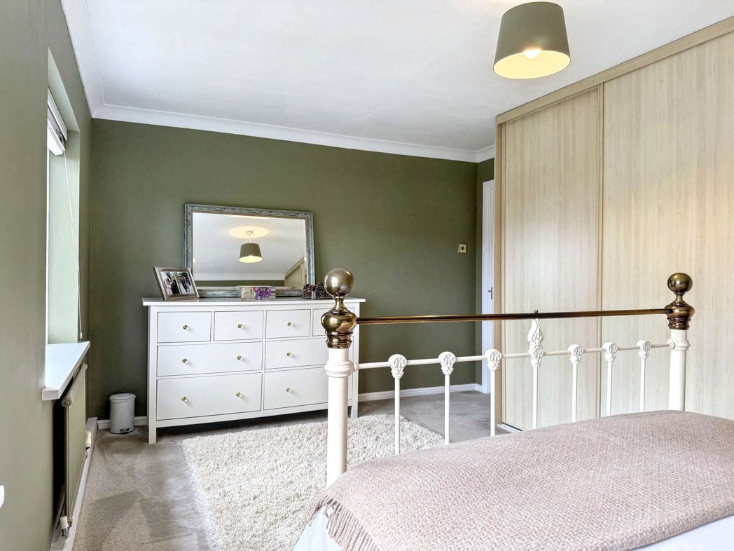 Property image 22 of 37