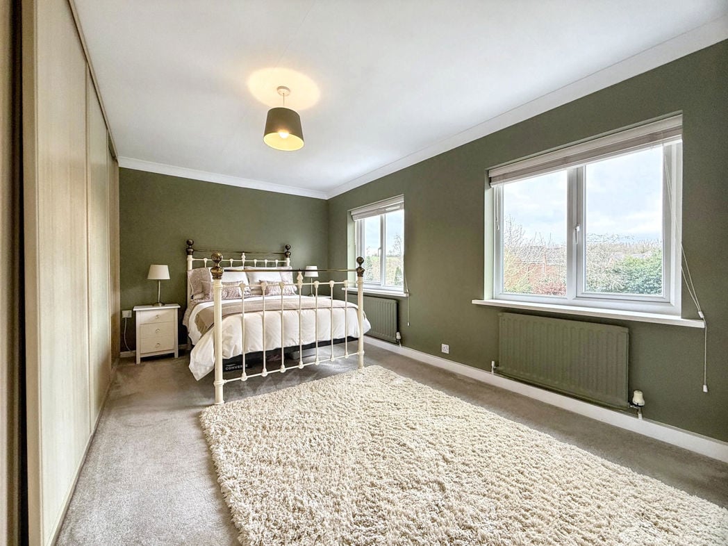 Property image 21 of 37