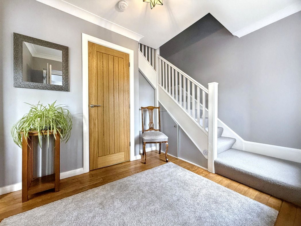 Property image 4 of 37