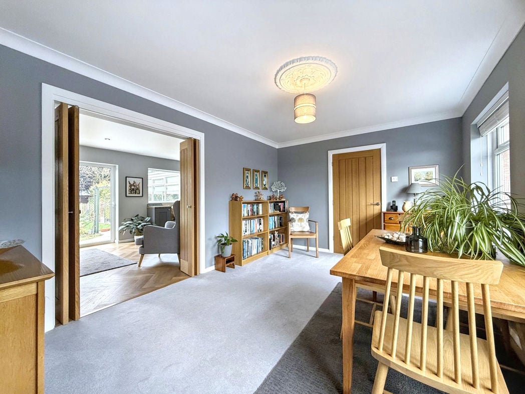 Property image 9 of 37