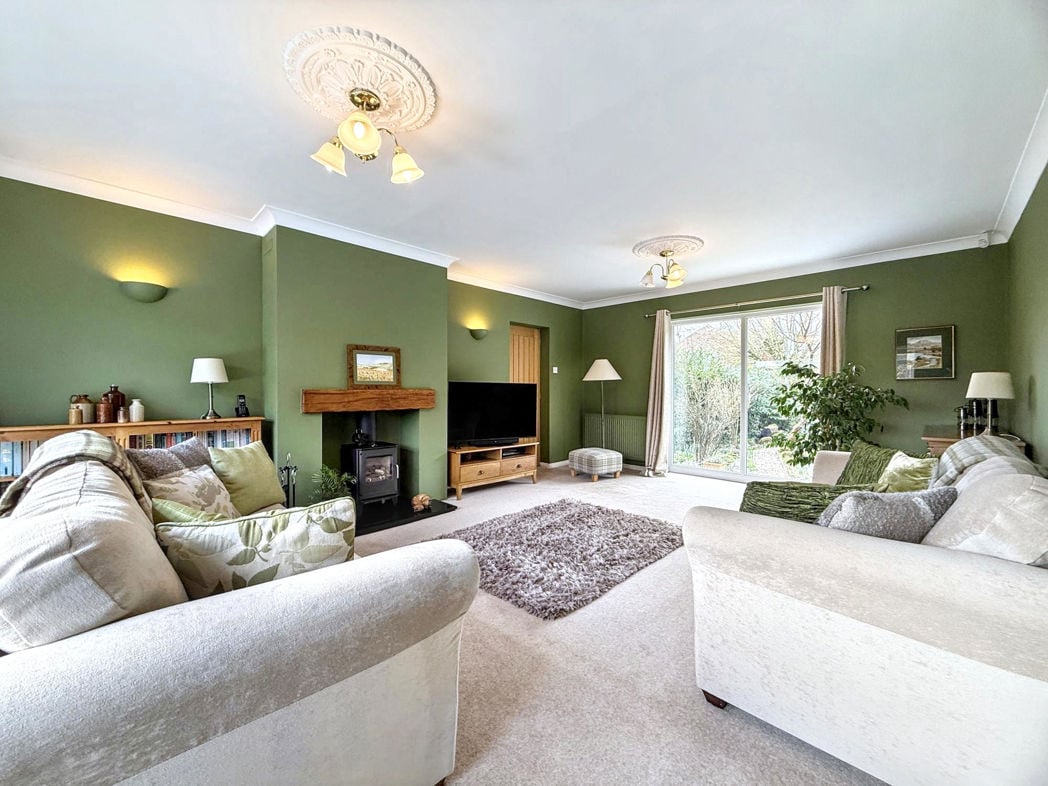 Property image 5 of 37
