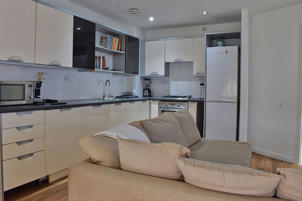 Property image 4 of 9