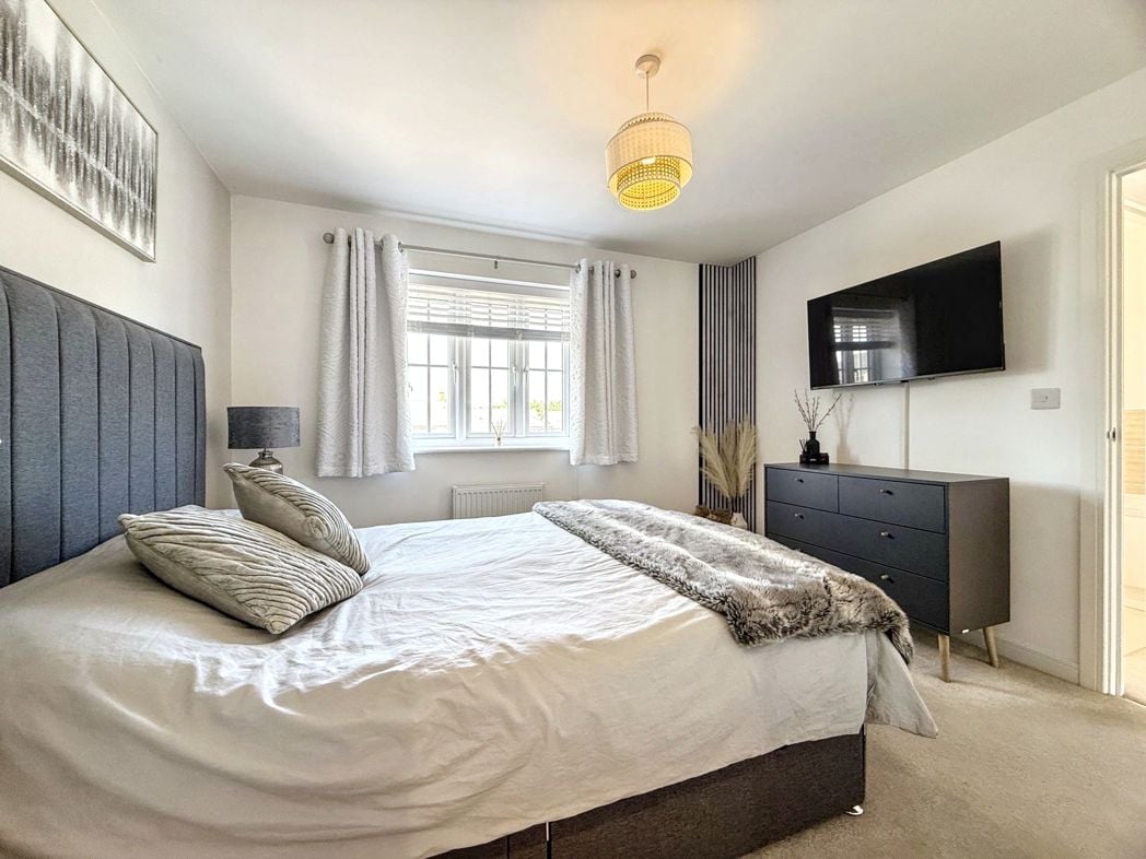 Property image 17 of 32