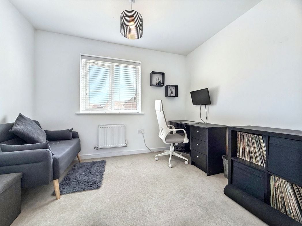 Property image 23 of 32