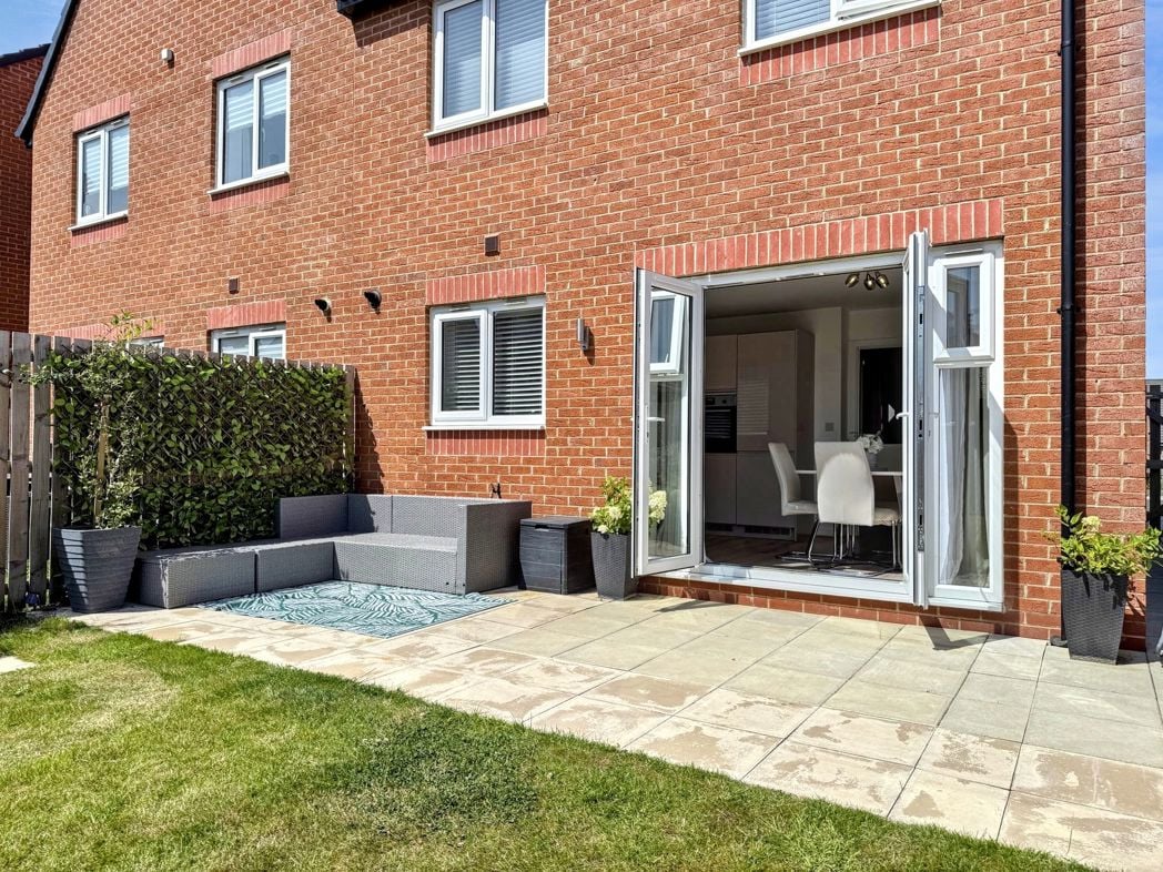 Property image 30 of 32