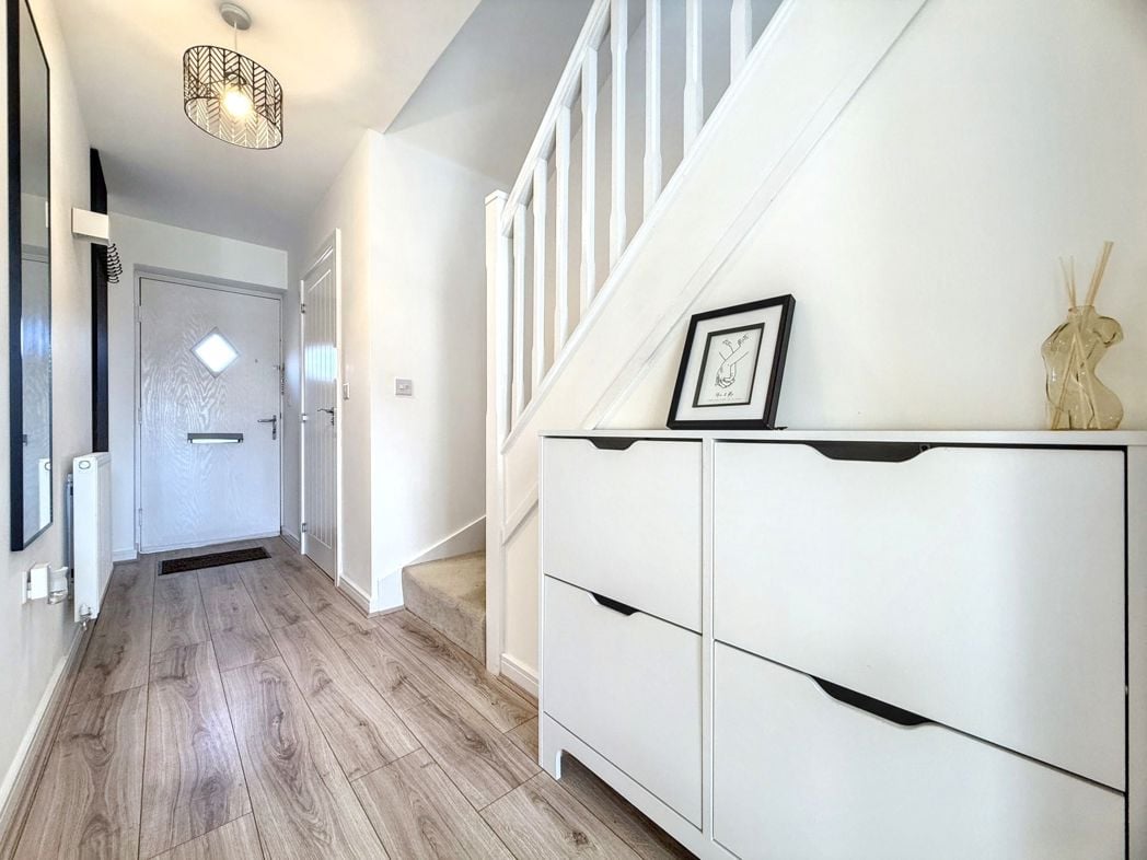 Property image 4 of 32