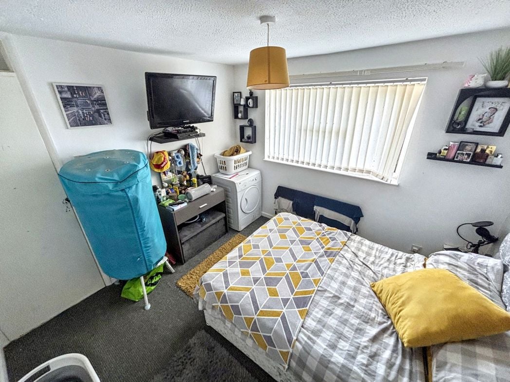 Property image 7 of 12