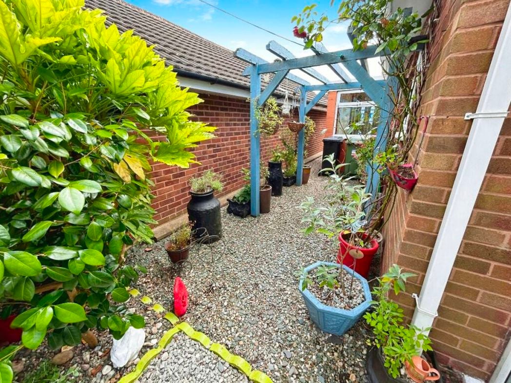 Property image 14 of 20