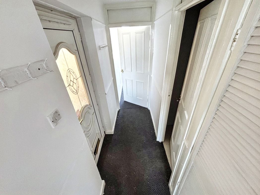 Property image 6 of 12