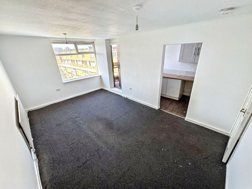 Property image 2 of 12