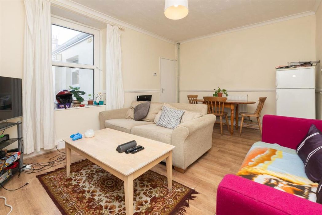 11, Bristol, Somerset, BS16 4AB