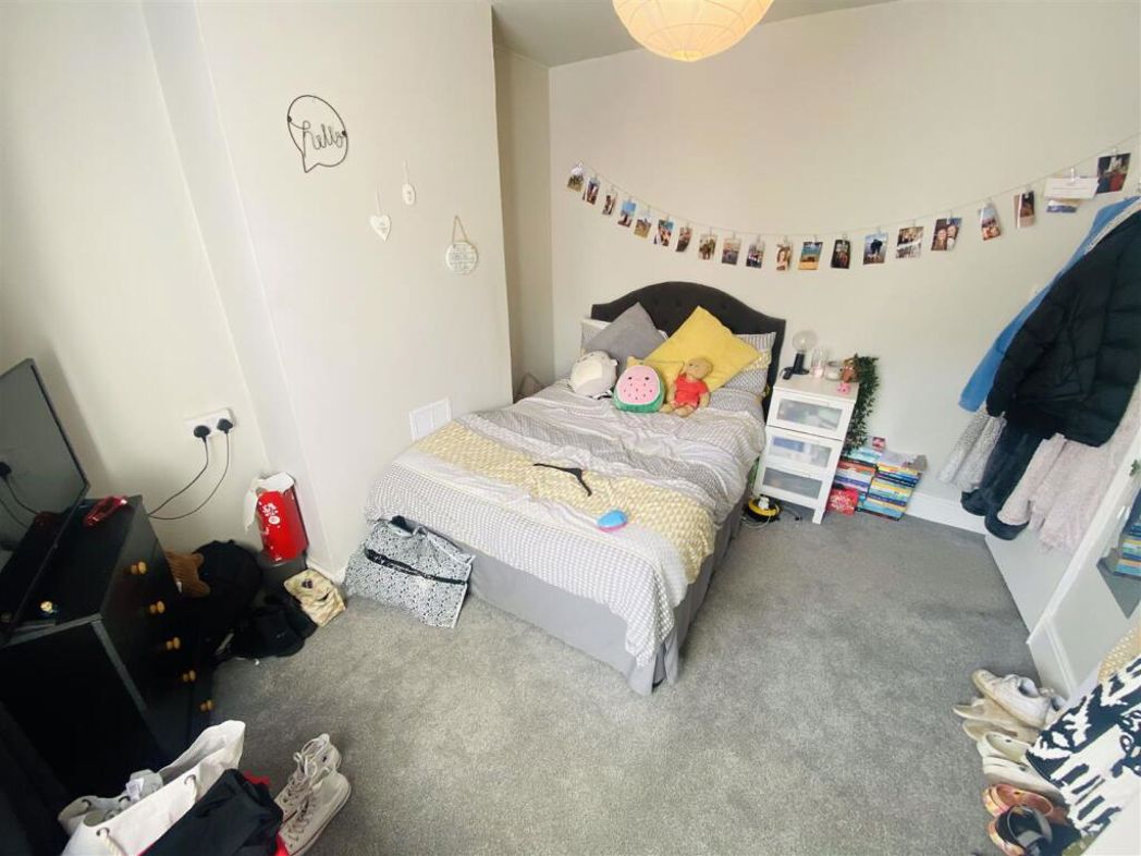 11, Bristol, Somerset, BS16 4AB