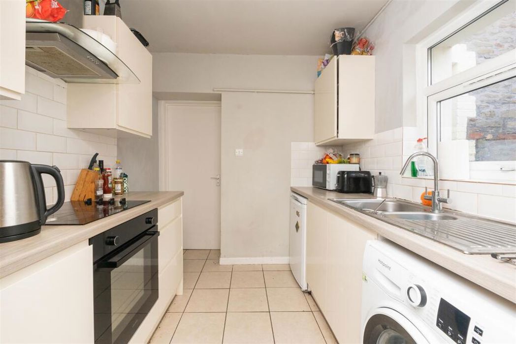 11, Bristol, Somerset, BS16 4AB