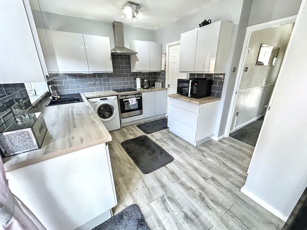 Property image 3 of 20