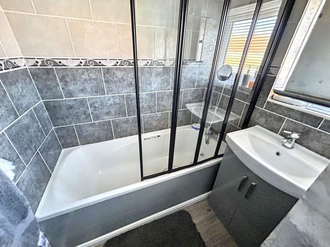 Property image 14 of 20