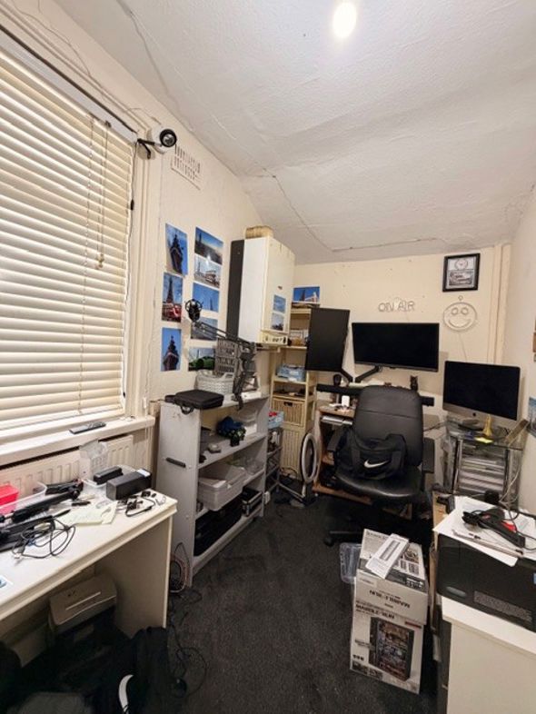 Property image 11 of 18