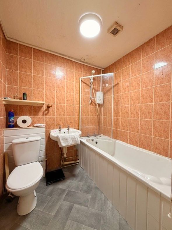 Property image 14 of 18
