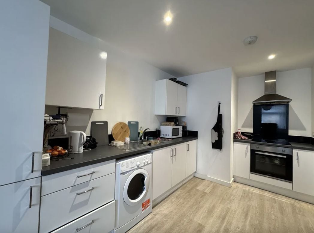 Property image 6 of 8