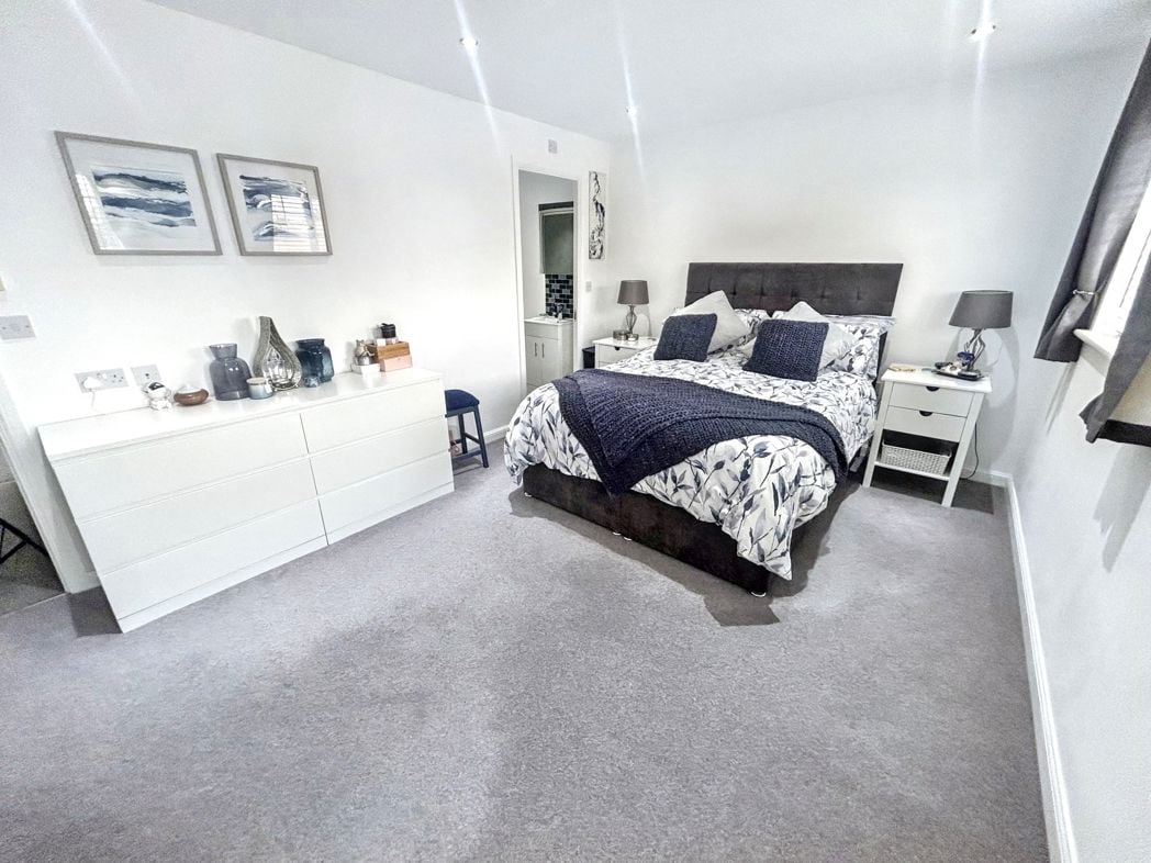 Property image 20 of 27