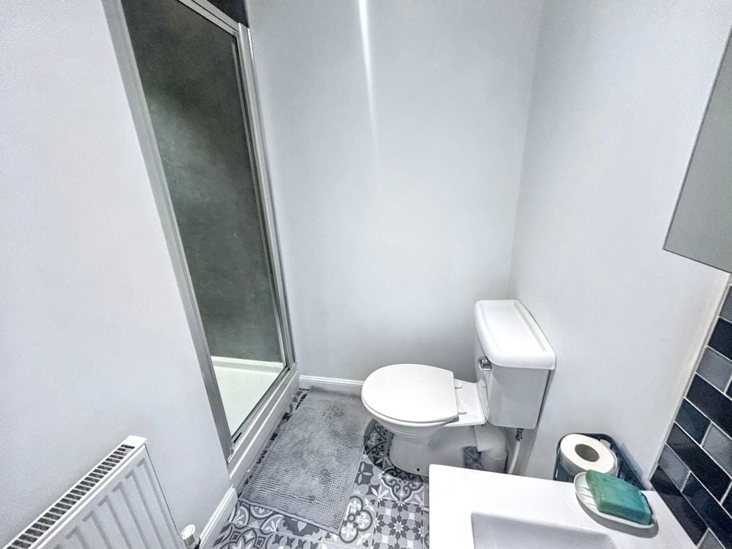 Property image 23 of 27