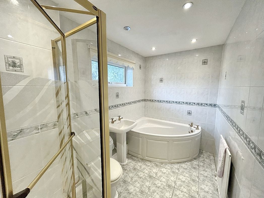 Property image 9 of 9