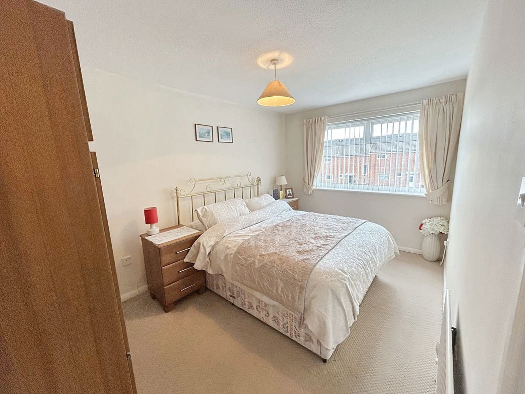 Property image 5 of 9