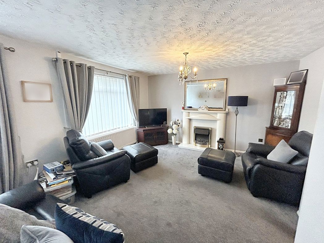 Property image 2 of 9