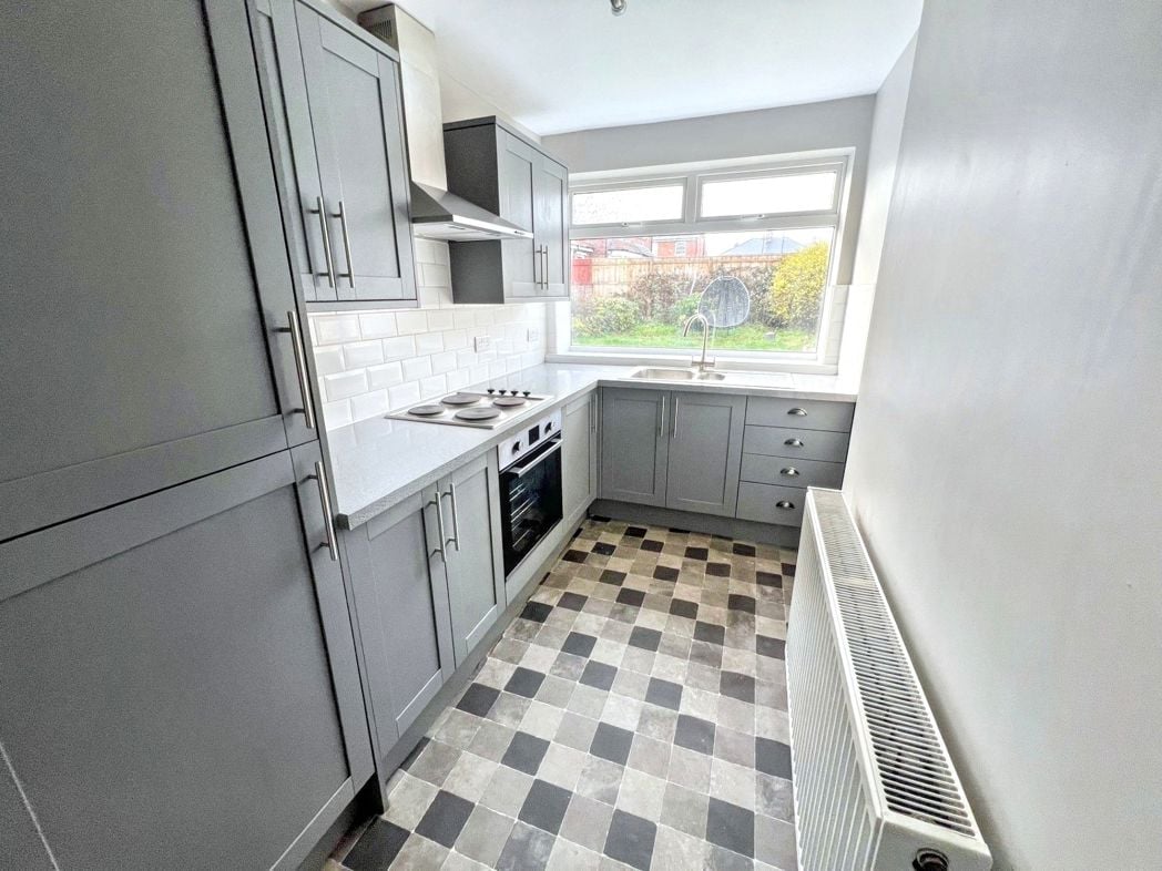 Property image 10 of 10