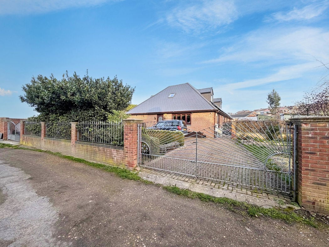 Property image 40 of 49