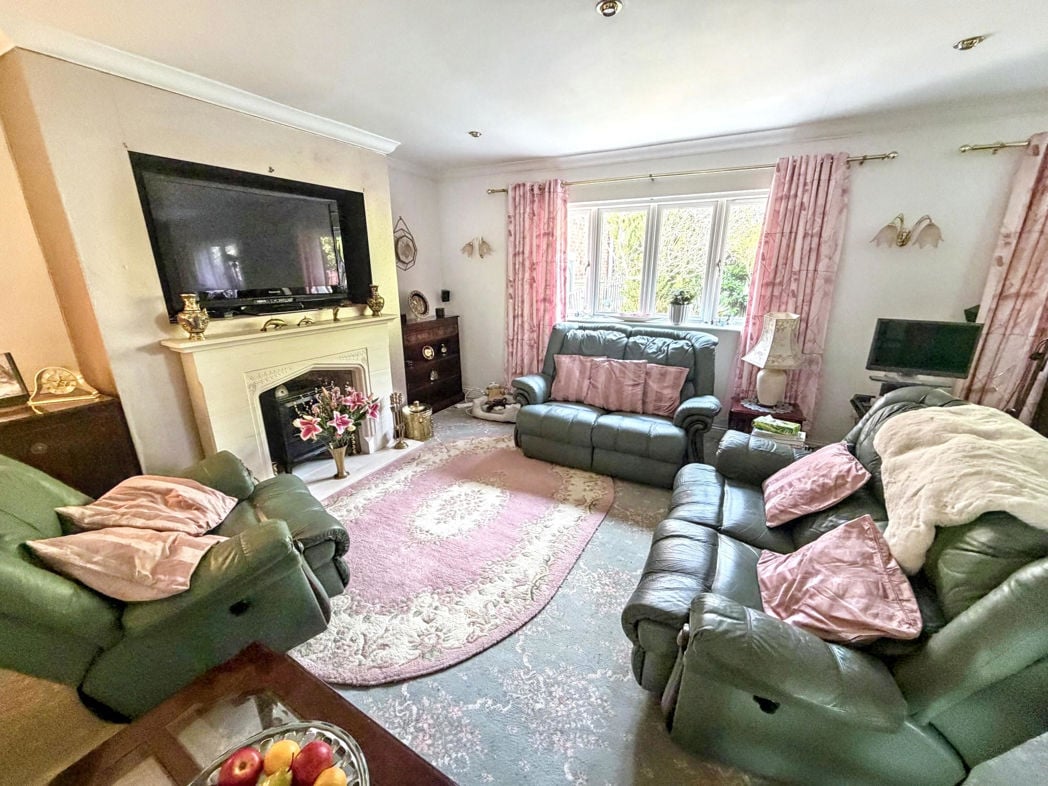 Property image 8 of 49