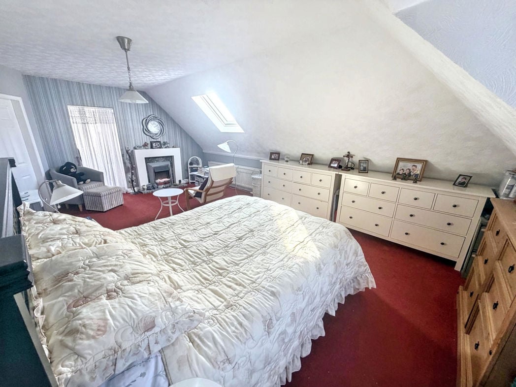 Property image 30 of 49