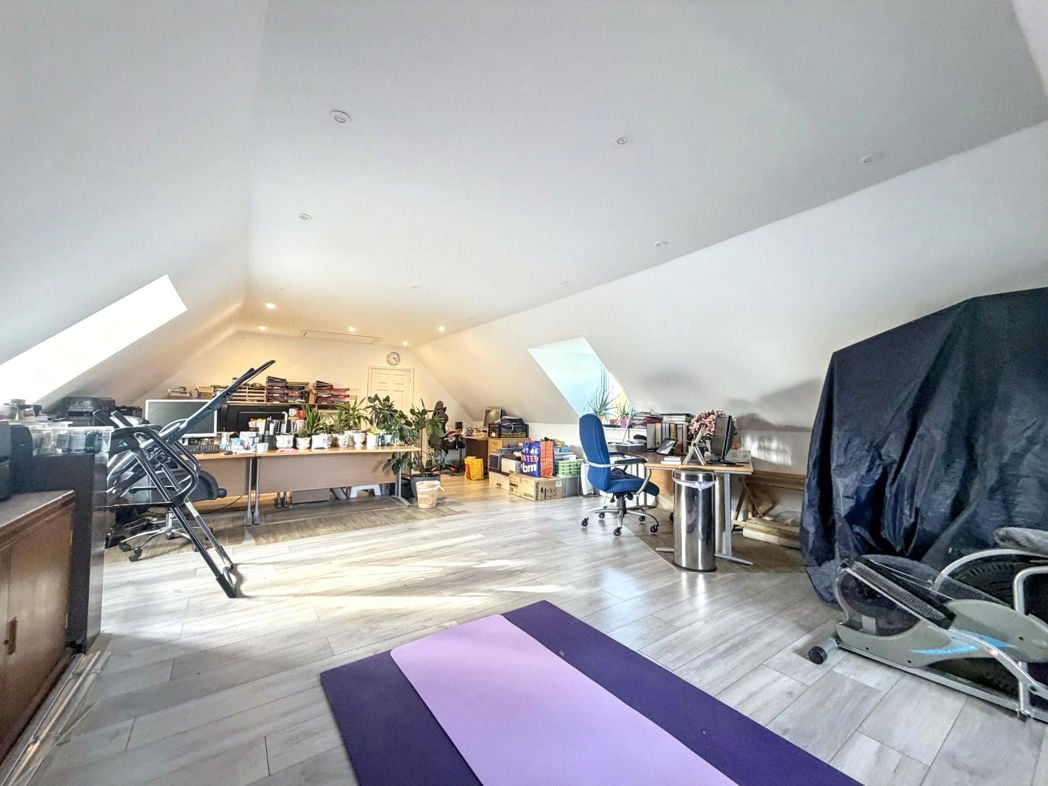 Property image 35 of 49