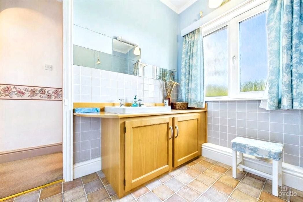 Oakroyd,, Ulceby, Lincolnshire, DN39 6TE