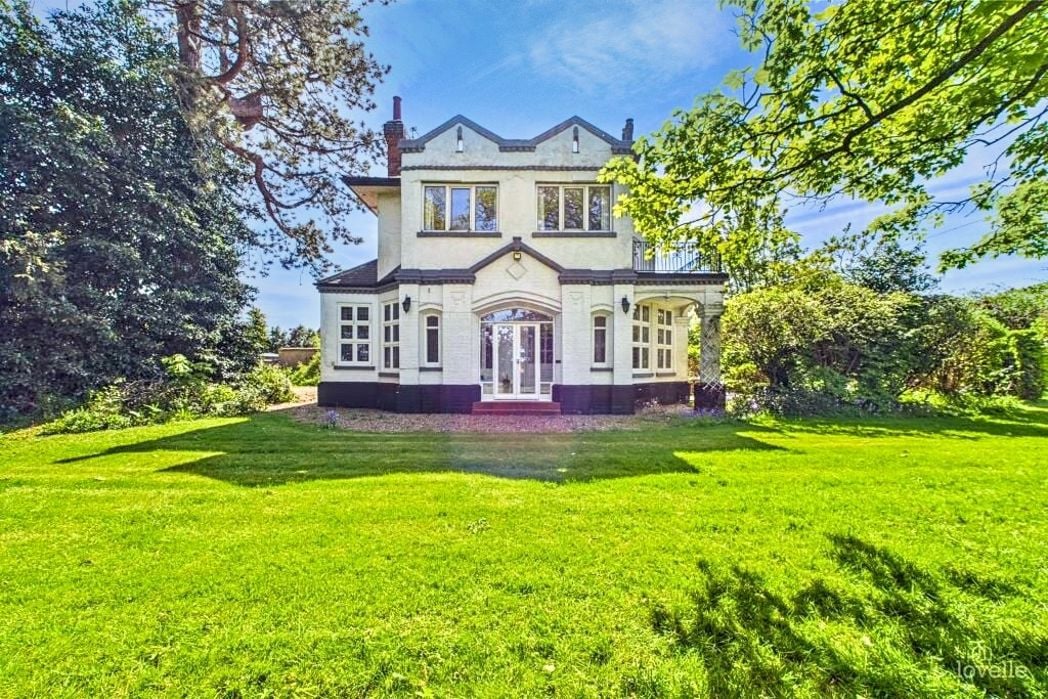 Oakroyd,, Ulceby, Lincolnshire, DN39 6TE