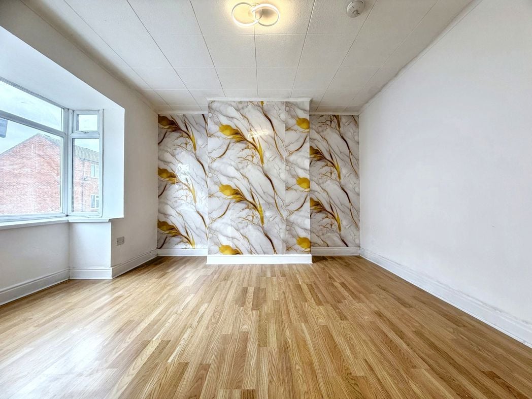 Property image 3 of 15