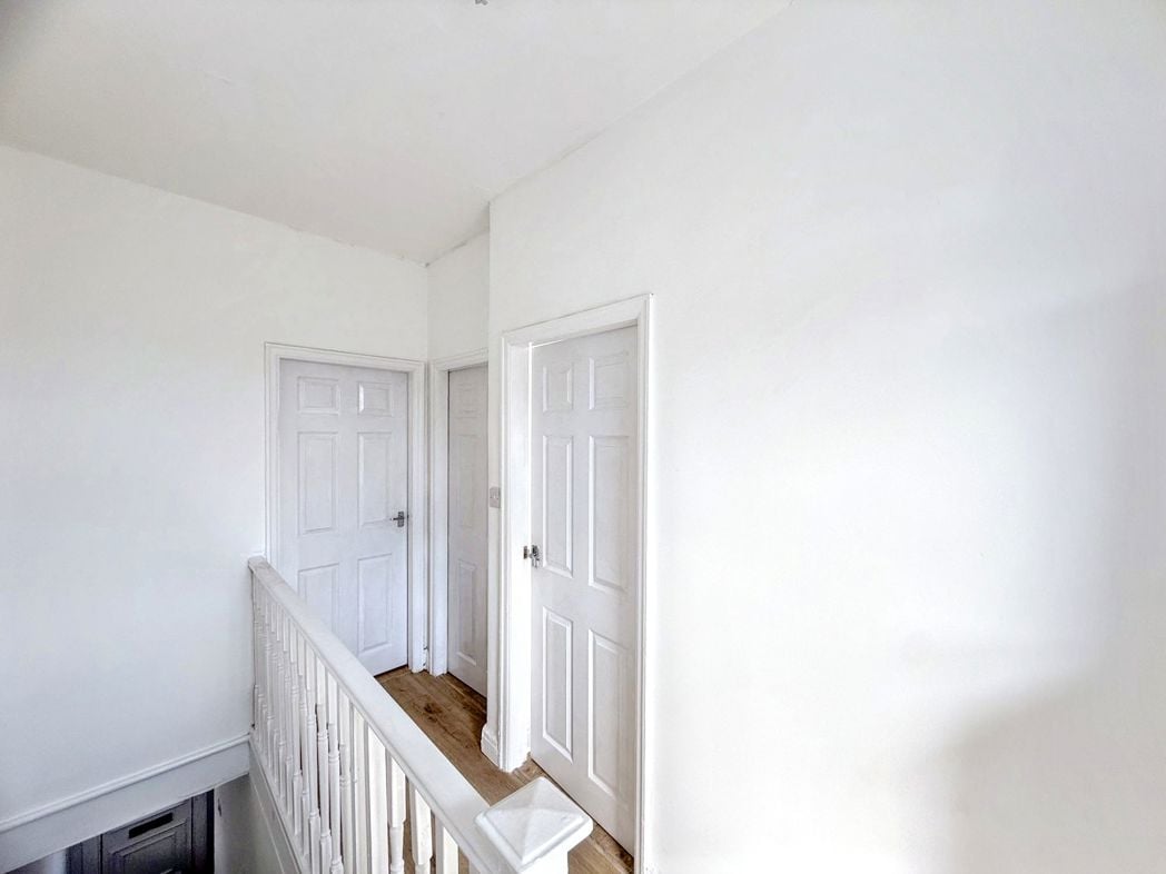 Property image 10 of 15