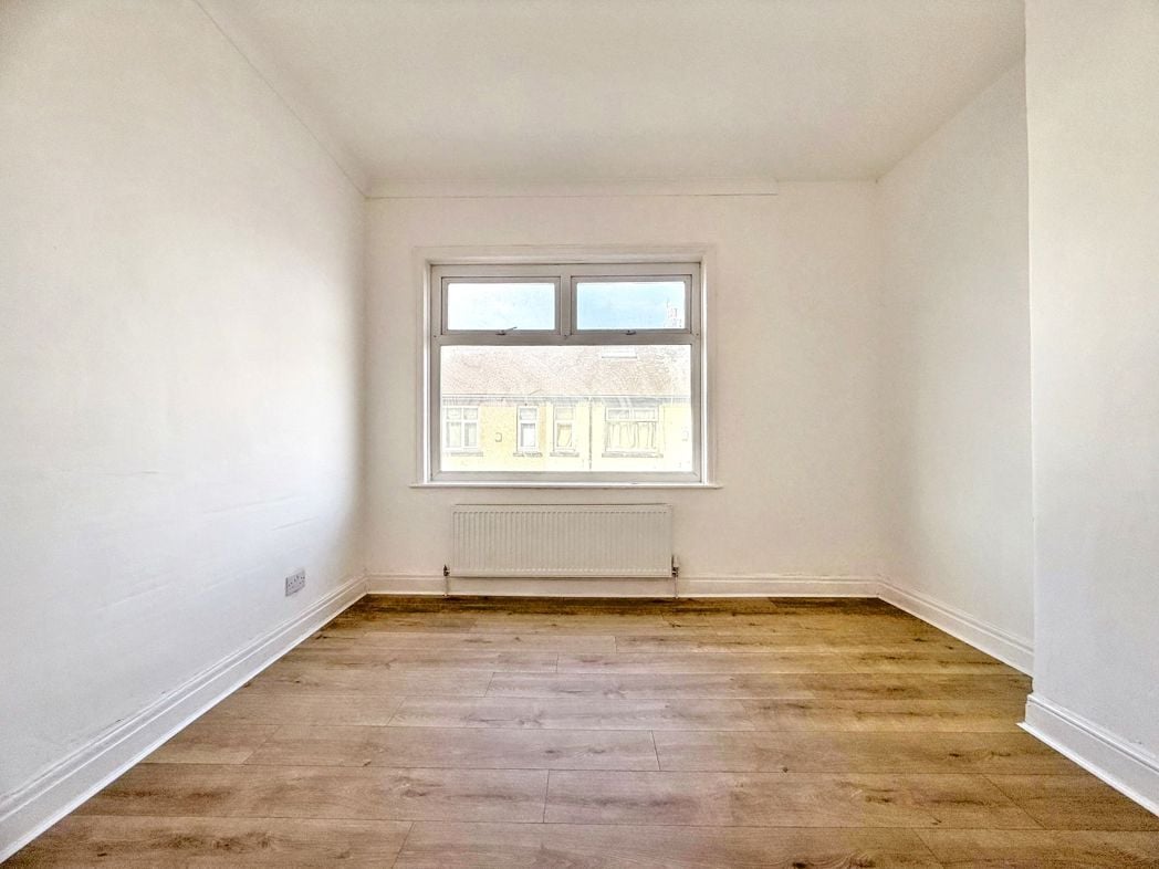 Property image 11 of 15