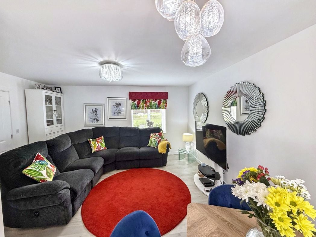 Property image 5 of 25