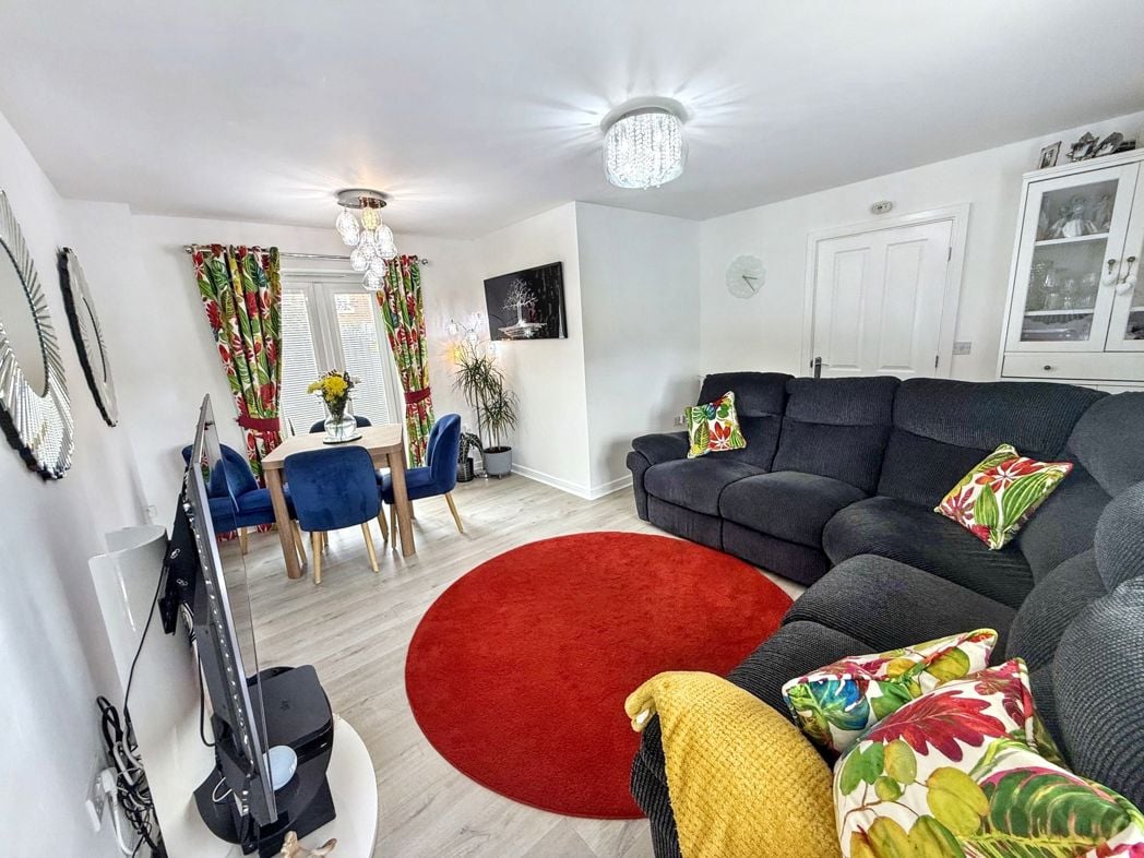 Property image 6 of 25