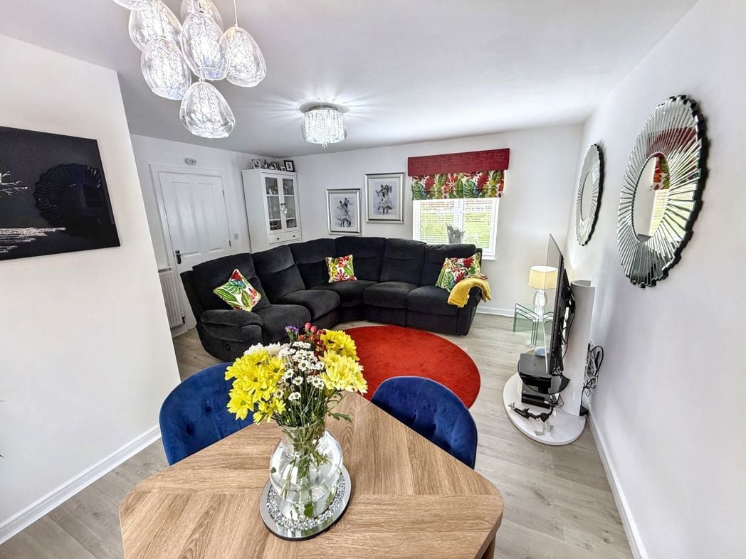 Property image 7 of 25