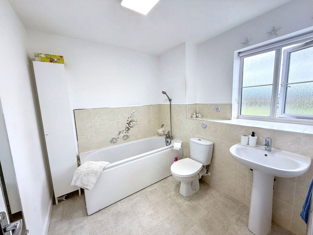 Property image 18 of 25