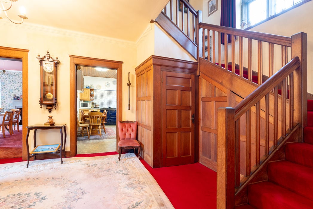 Property image 5 of 42
