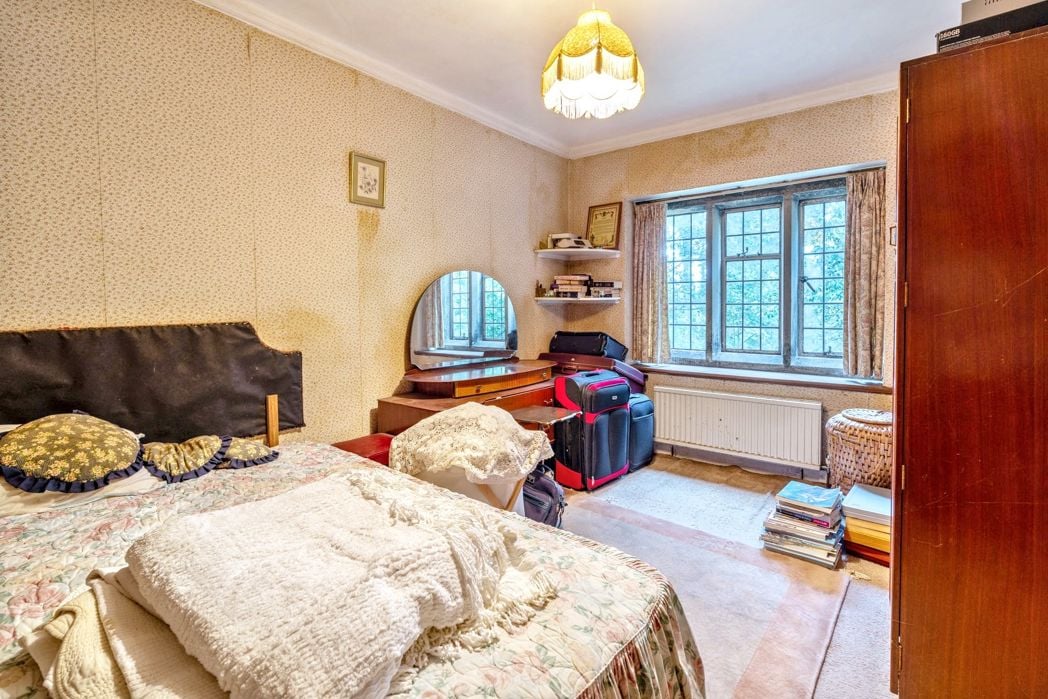 Property image 27 of 42